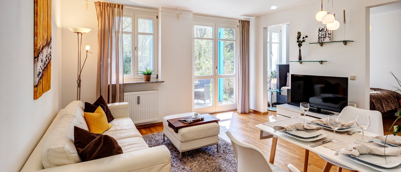 apartment with garden 	 Haar 01 living area 8167