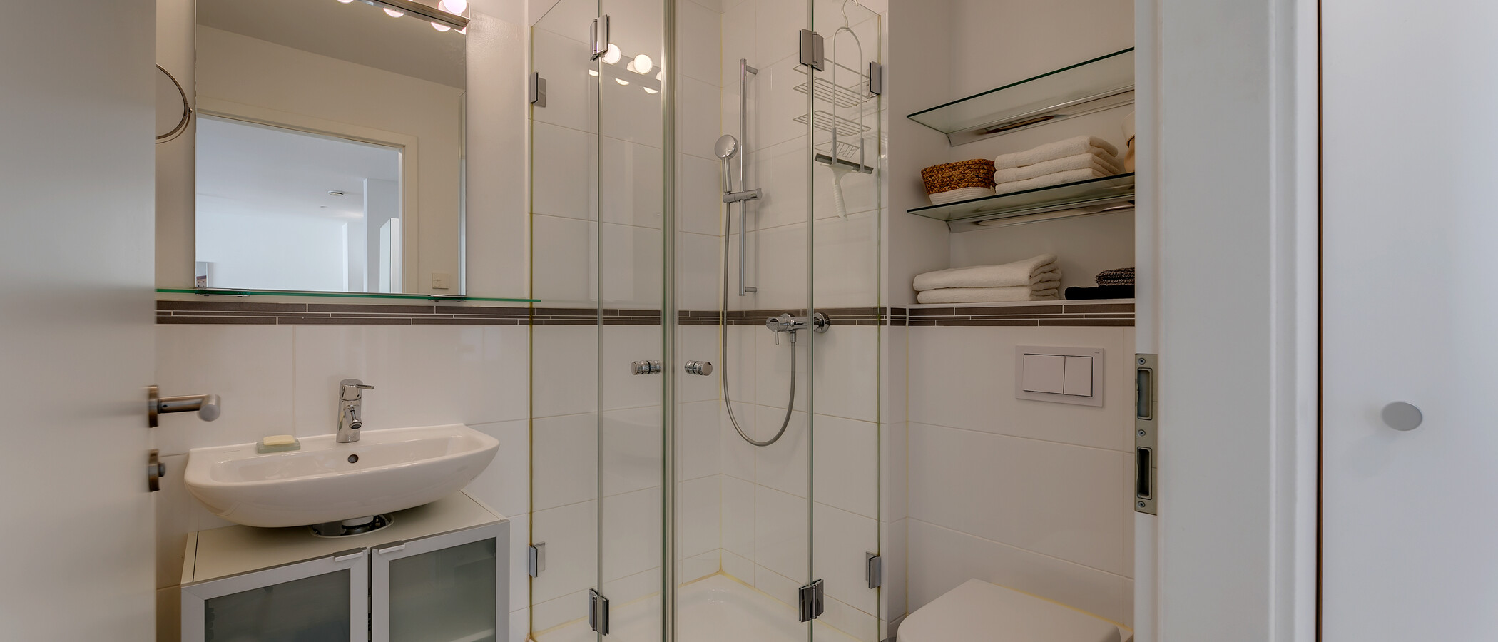 apartment München Haidhausen 01 bathroom 8177