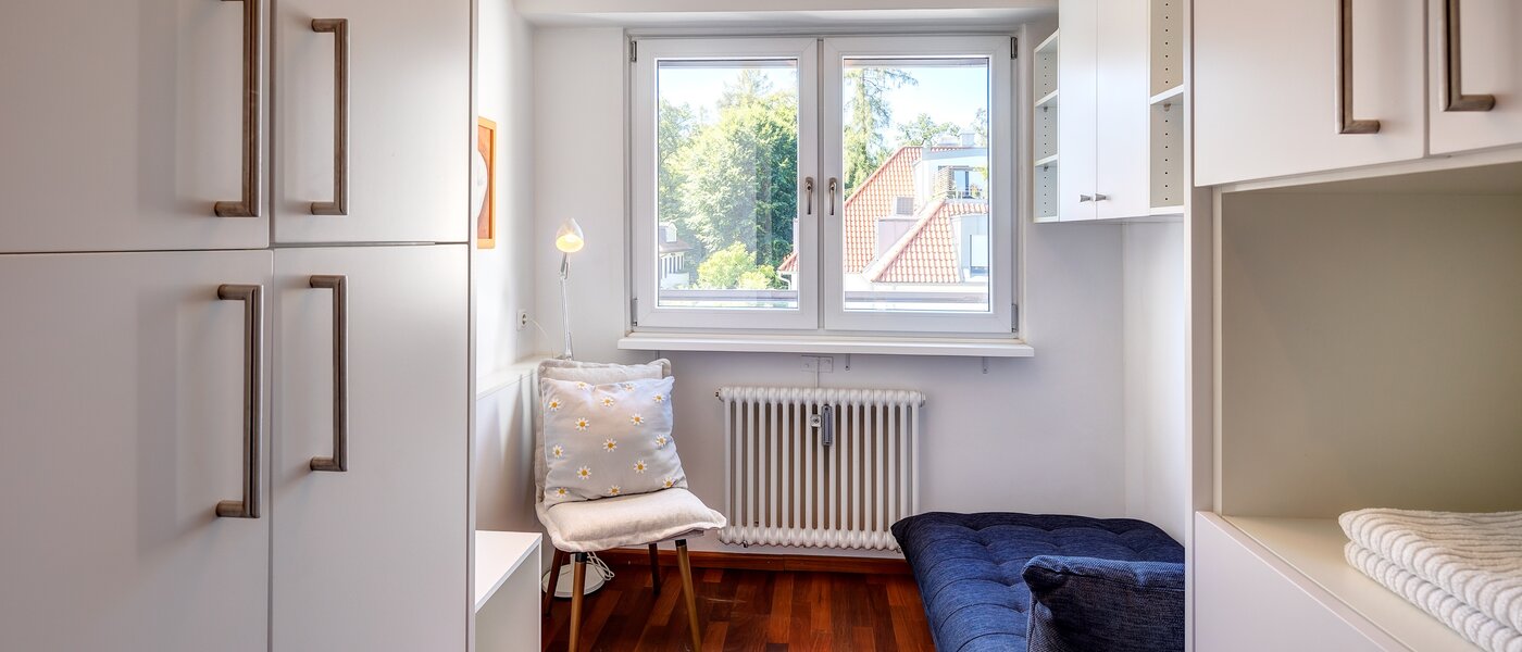 attic apartment München Menterschwaige 01 guest room 8181