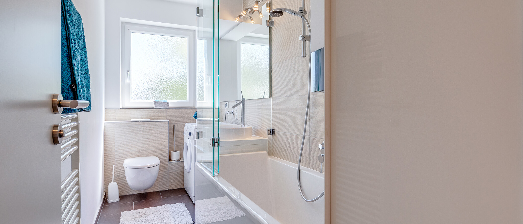 apartment München Schwabing 01 bathroom 8204