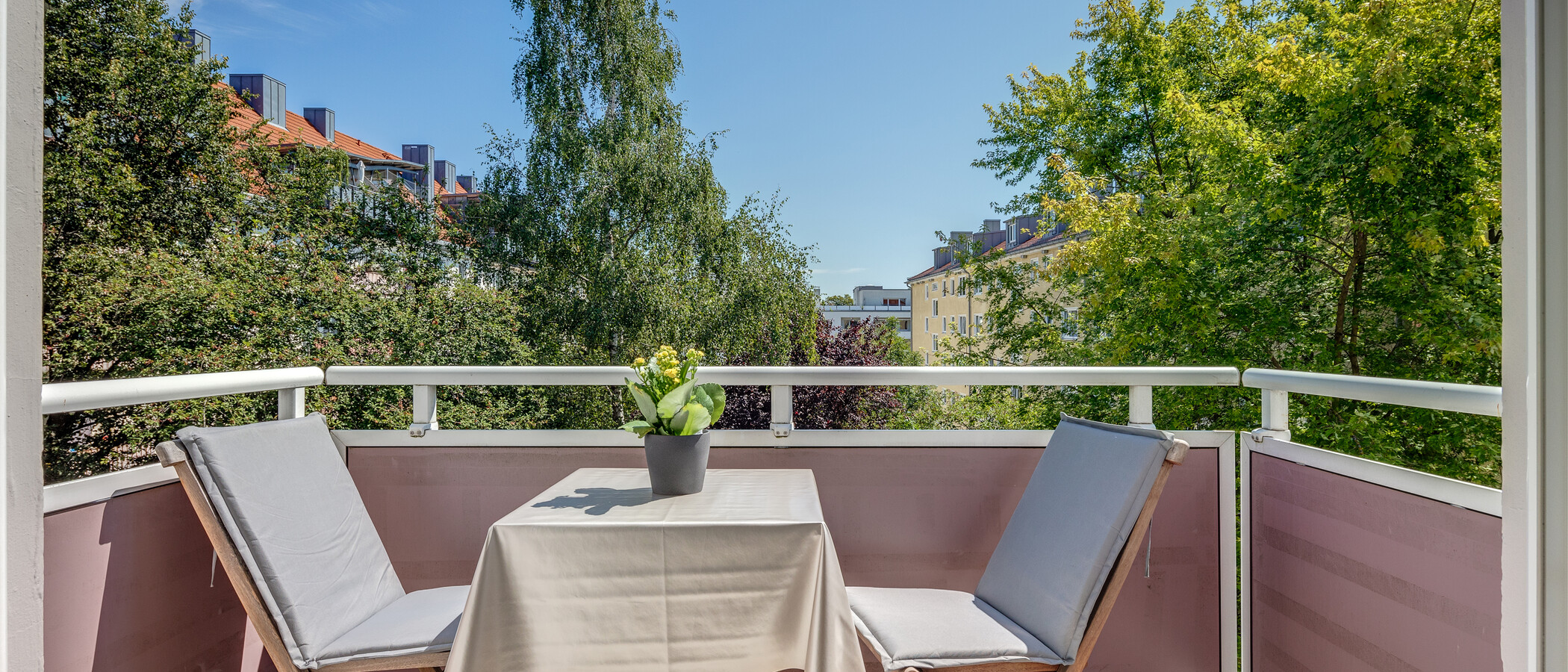 apartment München Schwabing 01 balcony 8204