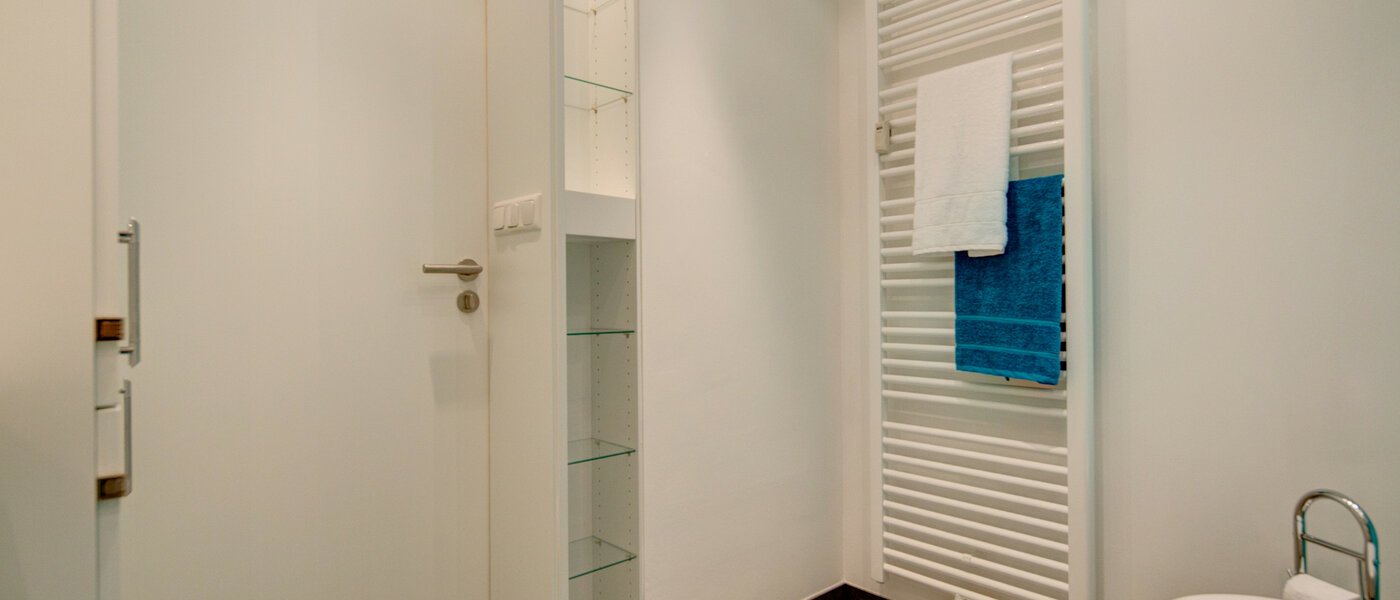 apartment München Sendling-Westpark 03 bathroom 8215