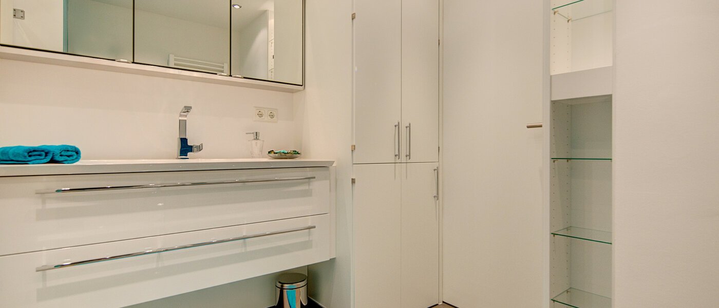 apartment München Sendling-Westpark 04 bathroom 8215