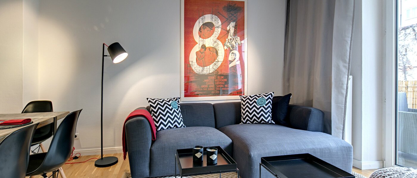 apartment München Maxvorstadt - Universitätsviertel 01 living room 8243