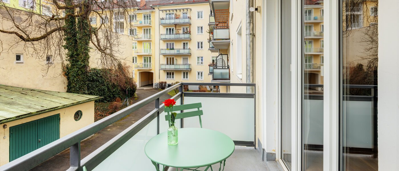 apartment München Maxvorstadt - Universitätsviertel 01 balcony 8243