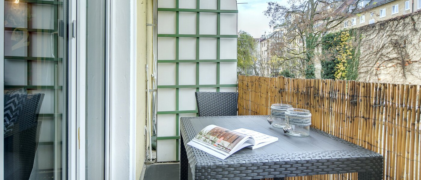 apartment München Maxvorstadt - Universitätsviertel 02 balcony 8243