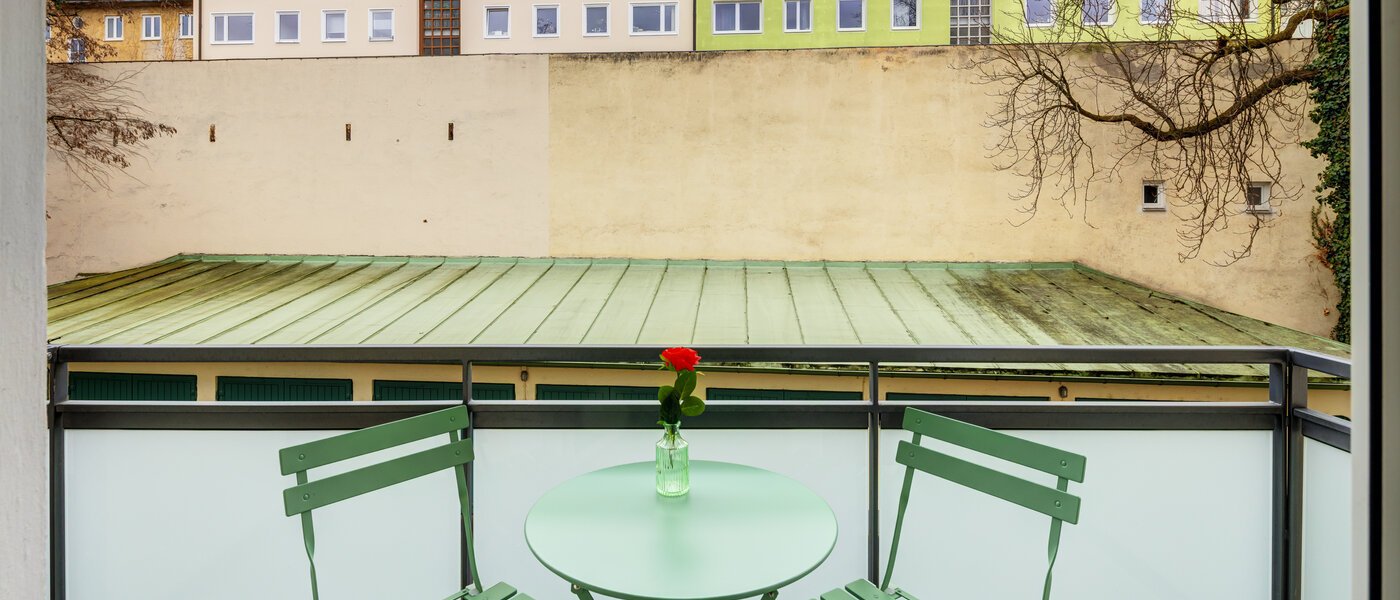 apartment München Maxvorstadt - Universitätsviertel 02 balcony 8243