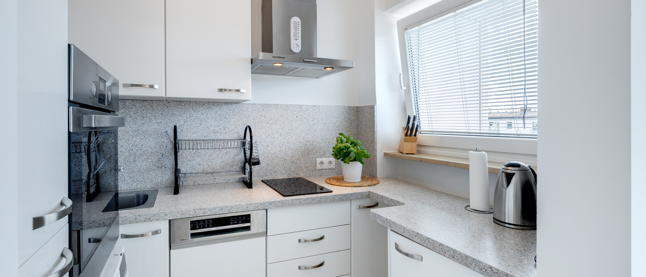 apartment München Berg am Laim 01 kitchen 8248