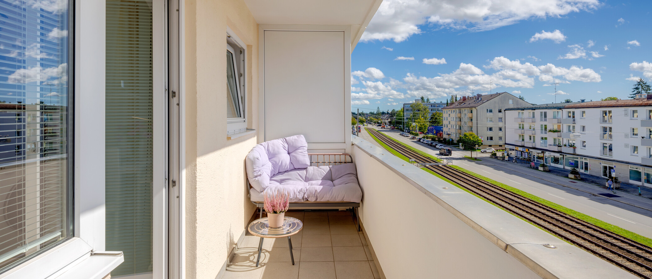 apartment München Berg am Laim 01 balcony 8248