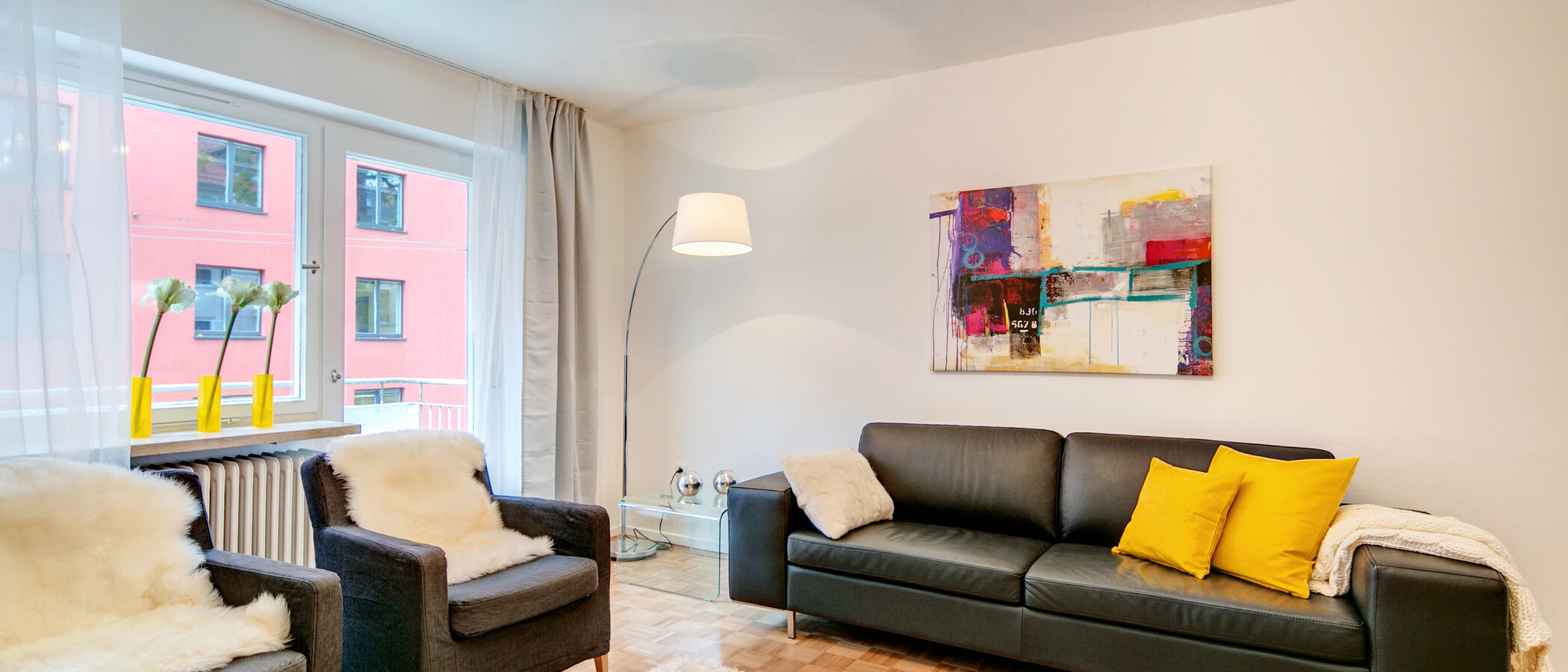 apartment München Lehel 05 living room 8256