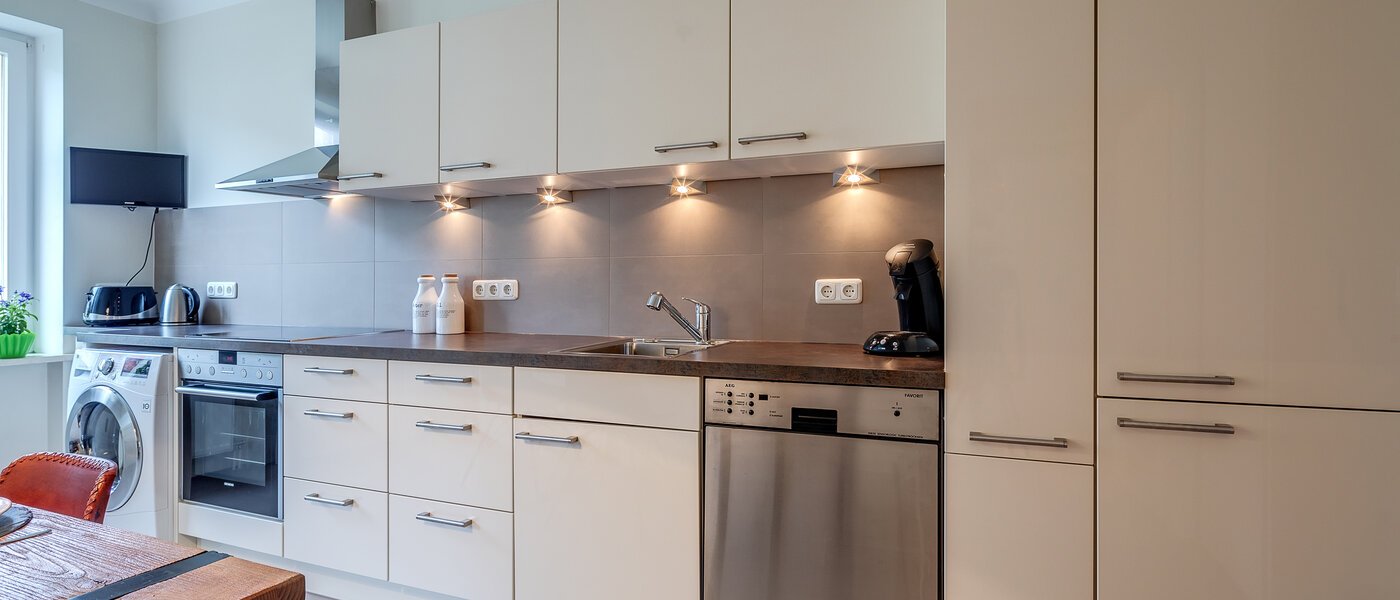 apartment München Schwabing 02 kitchen 8281