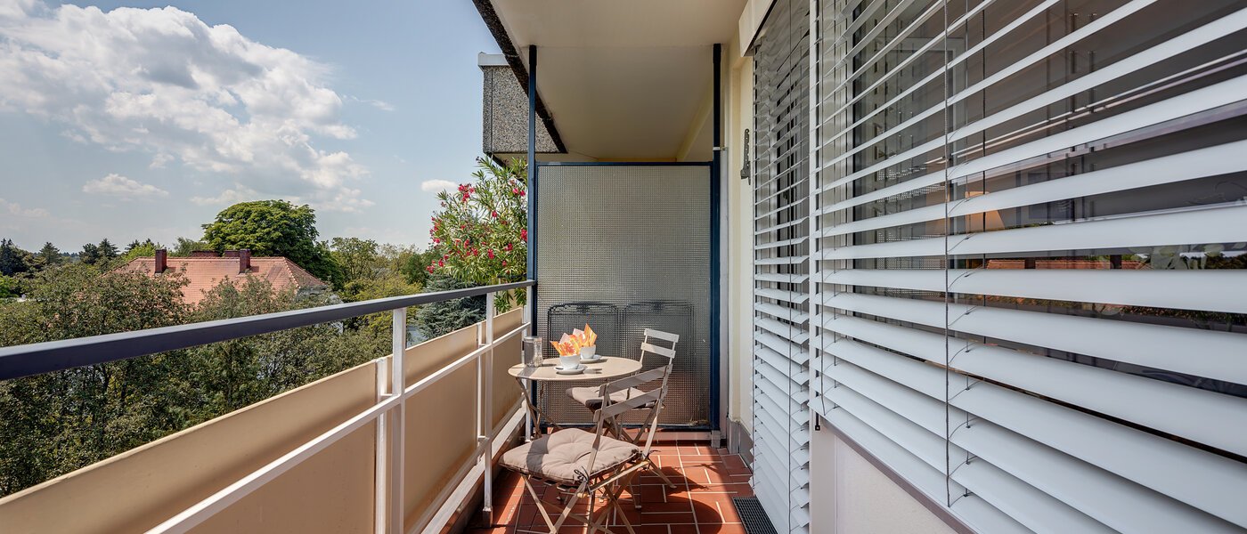 attic apartment München Solln 01 balcony 8282