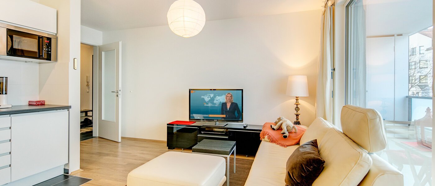 apartment München Pasing 03 living area 8320