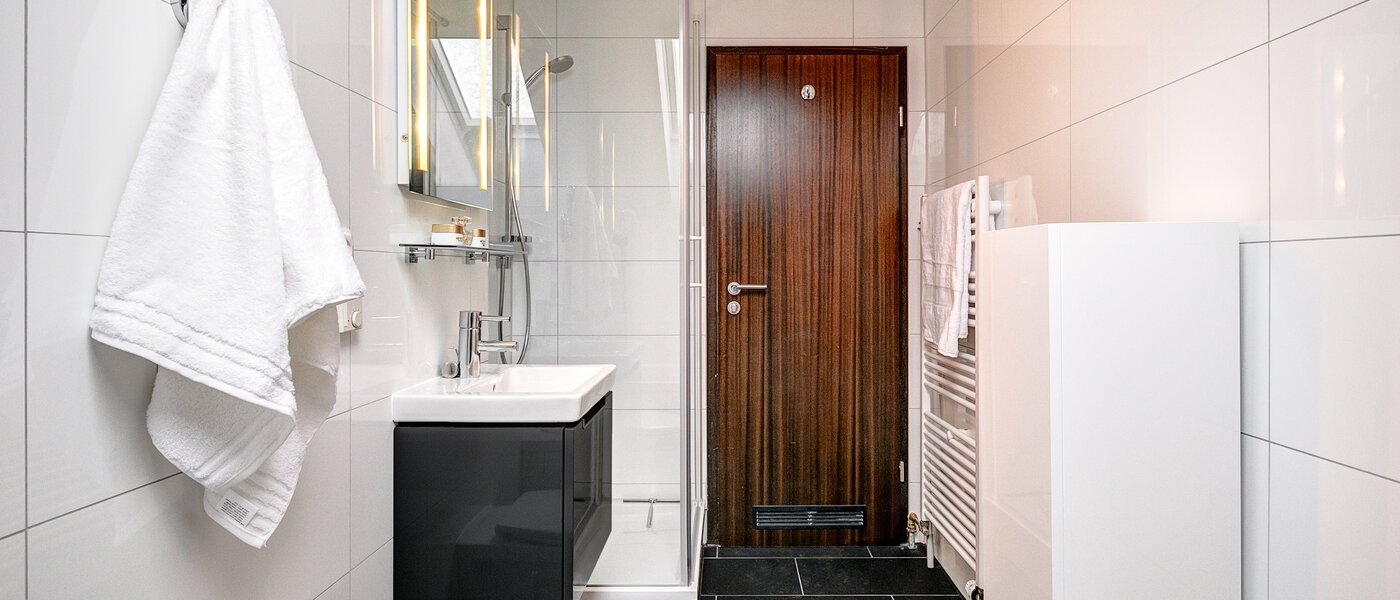 apartment Ottobrunn 03 bathroom 8329