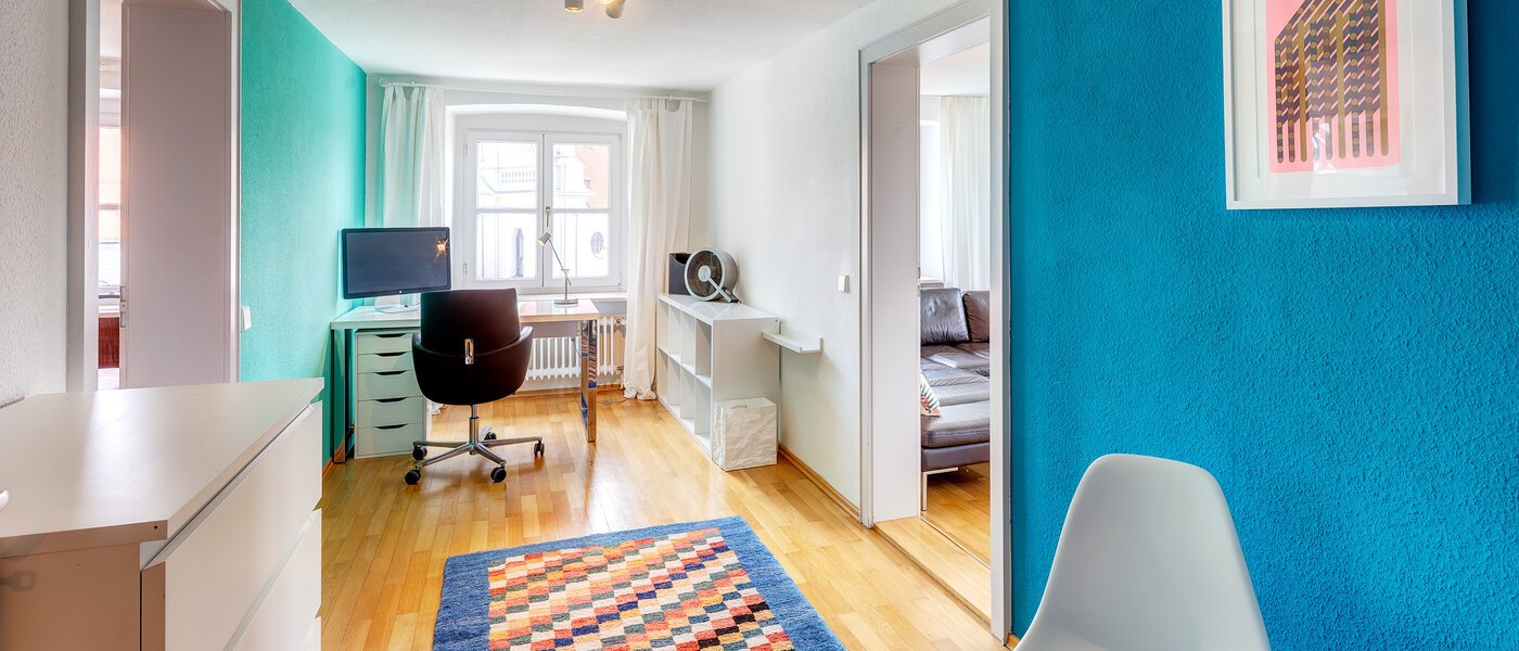 apartment München Altstadt 02 office 8351