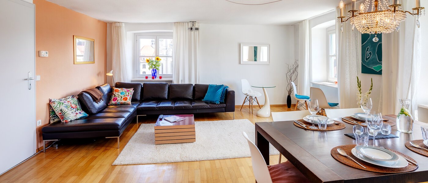 apartment München Altstadt 02 living area 8351