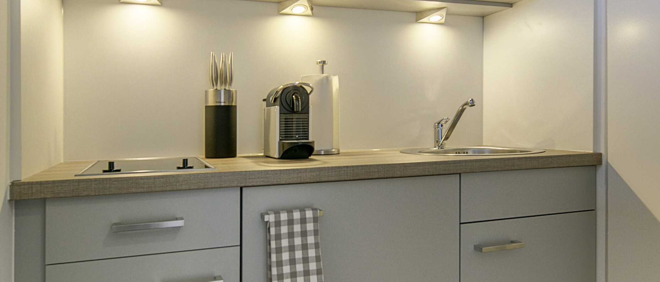 apartment München Schwabing (rechts der Leopoldstraße) 02 kitchen 8358