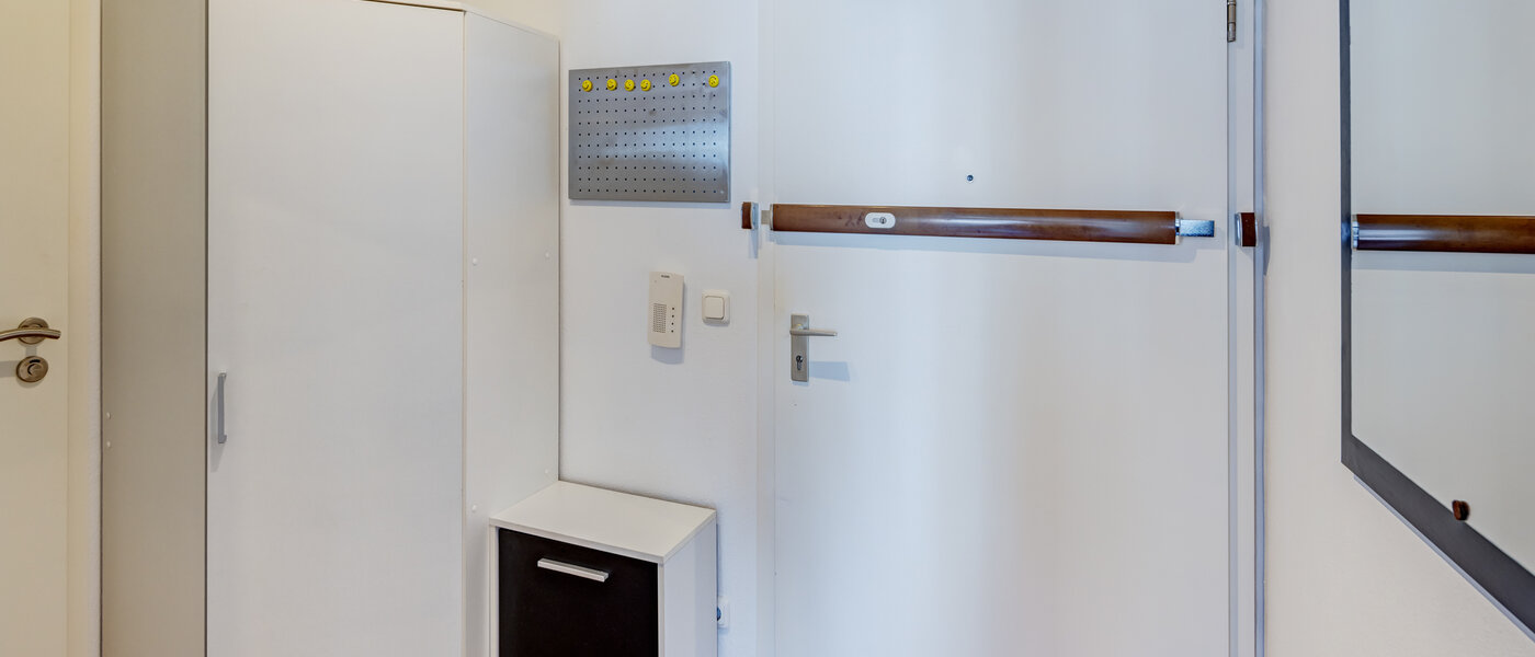 apartment München Neuperlach 02 hall 8365