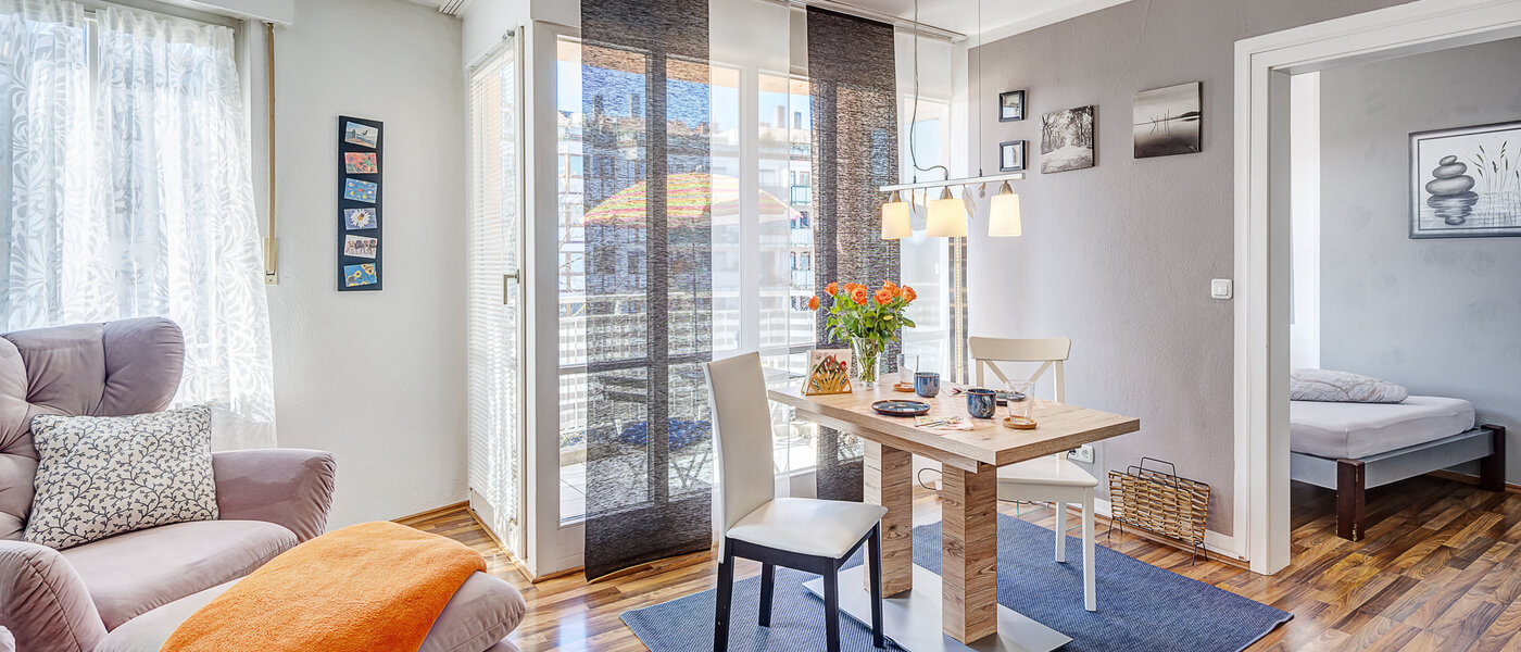 apartment München Neuperlach 03 living area 8365