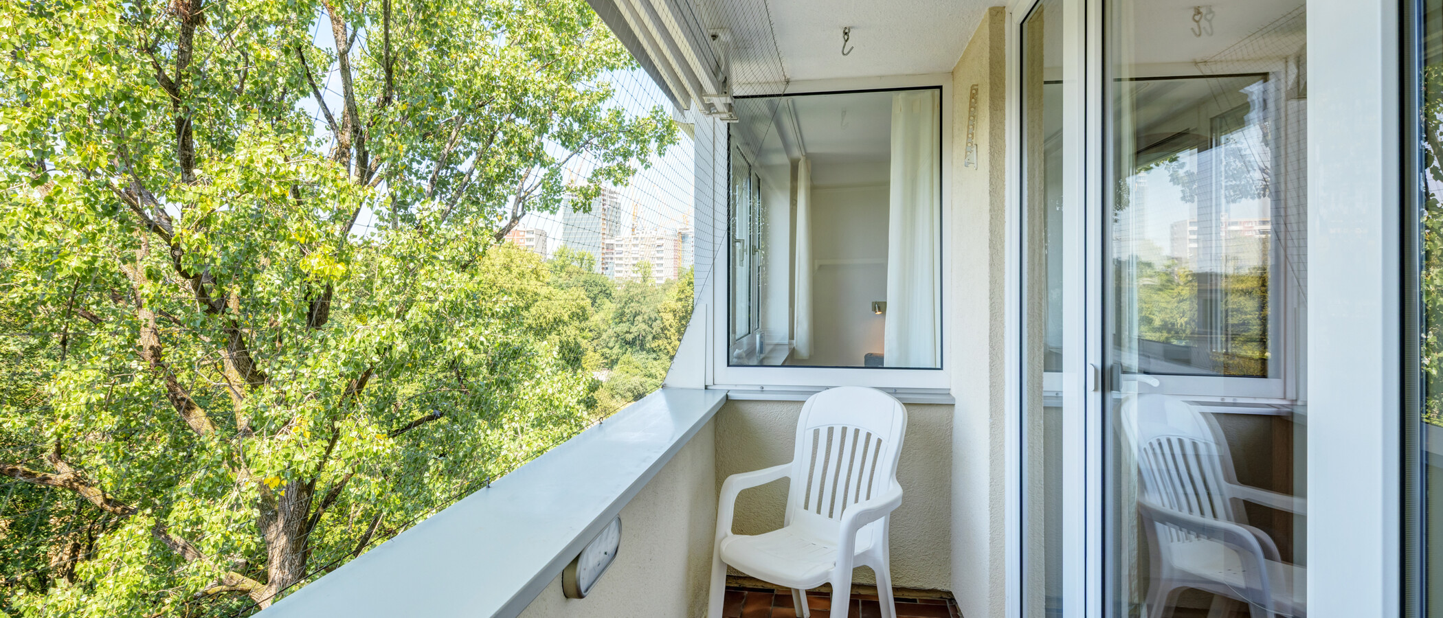 apartment München Bogenhausen 01 balcony 8368