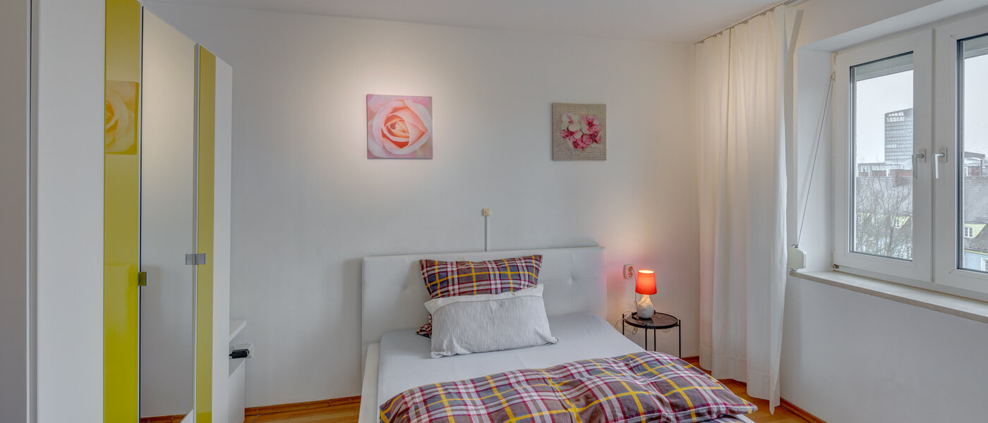 apartment München Bogenhausen 01 2. bedroom 8368