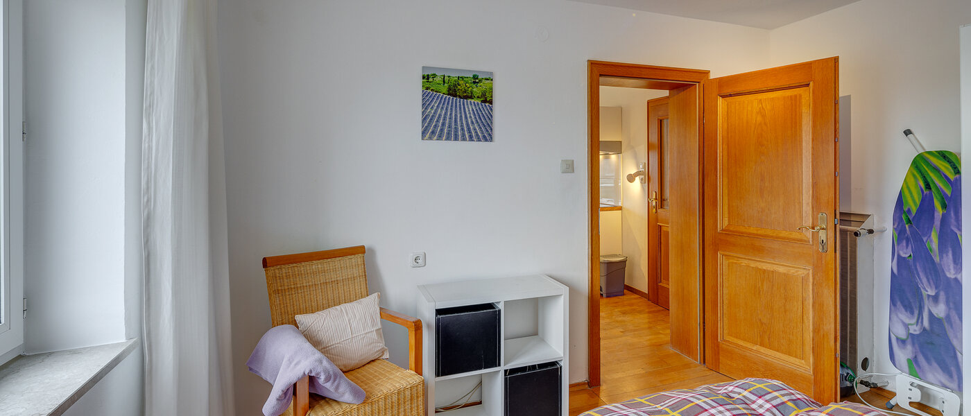 apartment München Bogenhausen 03 2. bedroom 8368