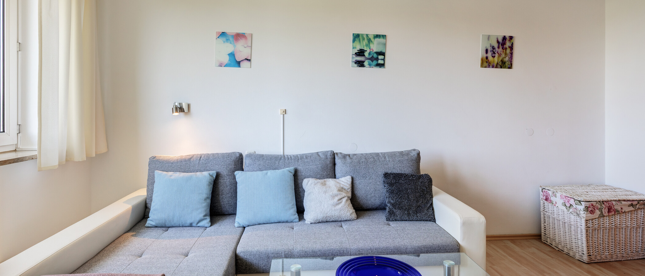 apartment München Bogenhausen 02 living room 8368