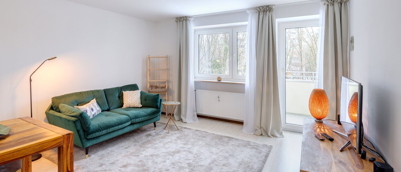 apartment München Englschalking 01 living room 8399