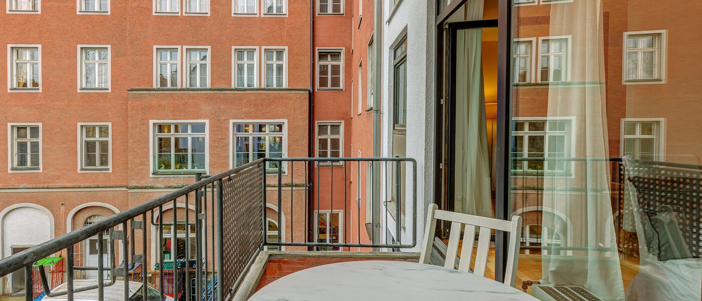 apartment München Lehel 02 balcony 8406