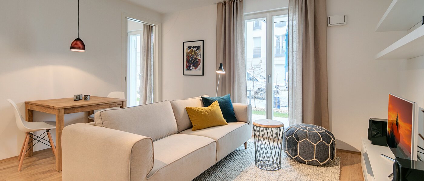 apartment München Bogenhausen 01 living room 8432