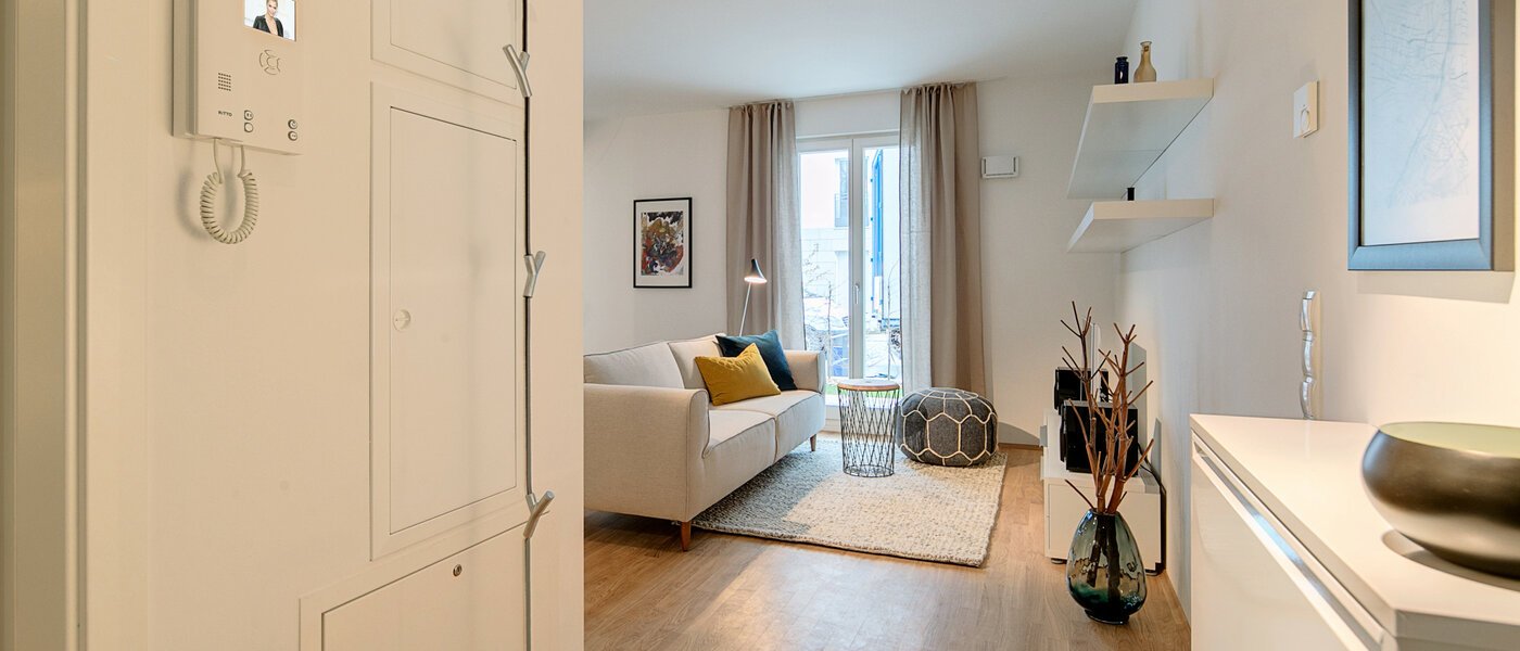 apartment München Bogenhausen 01 hall 8432