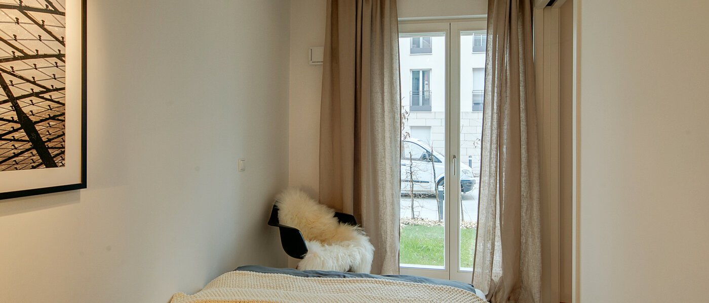 apartment München Bogenhausen 02 sleeping area 8432