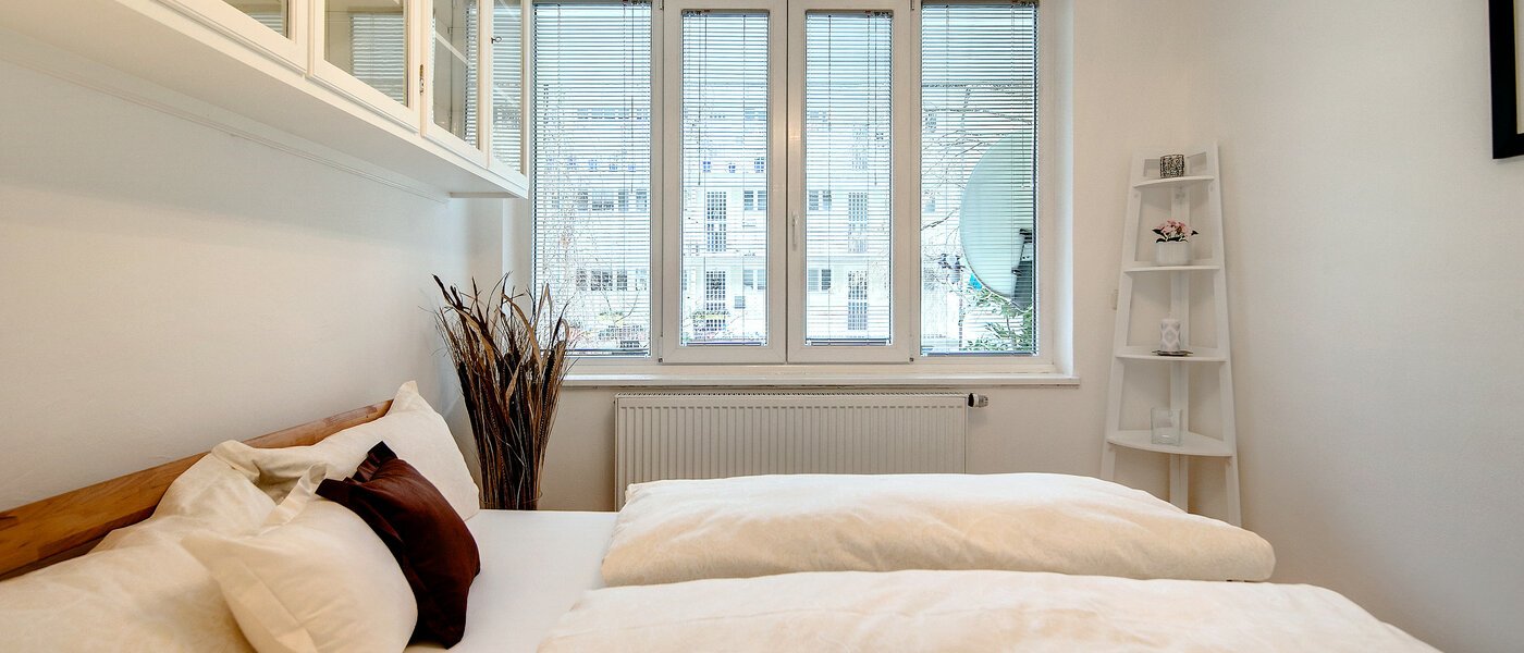 apartment München Bogenhausen 02 sleeping area 8433