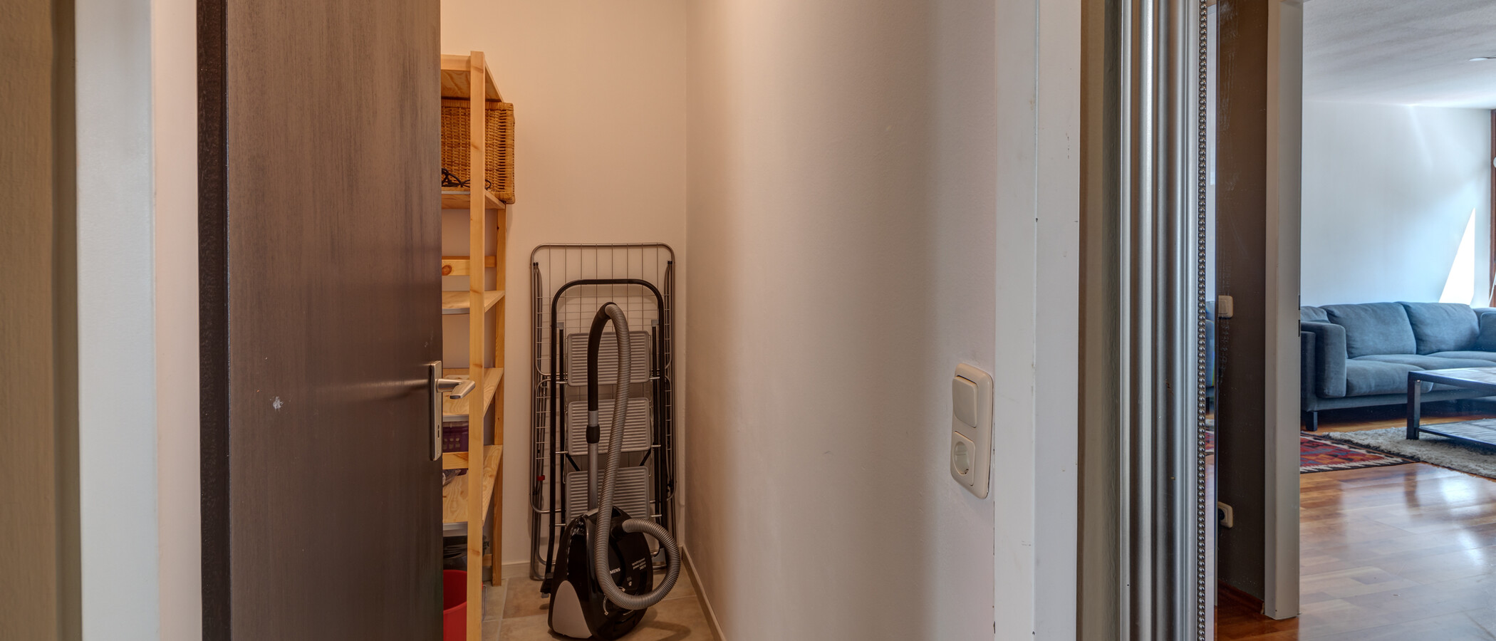 apartment München Haidhausen 01 storage room 8463