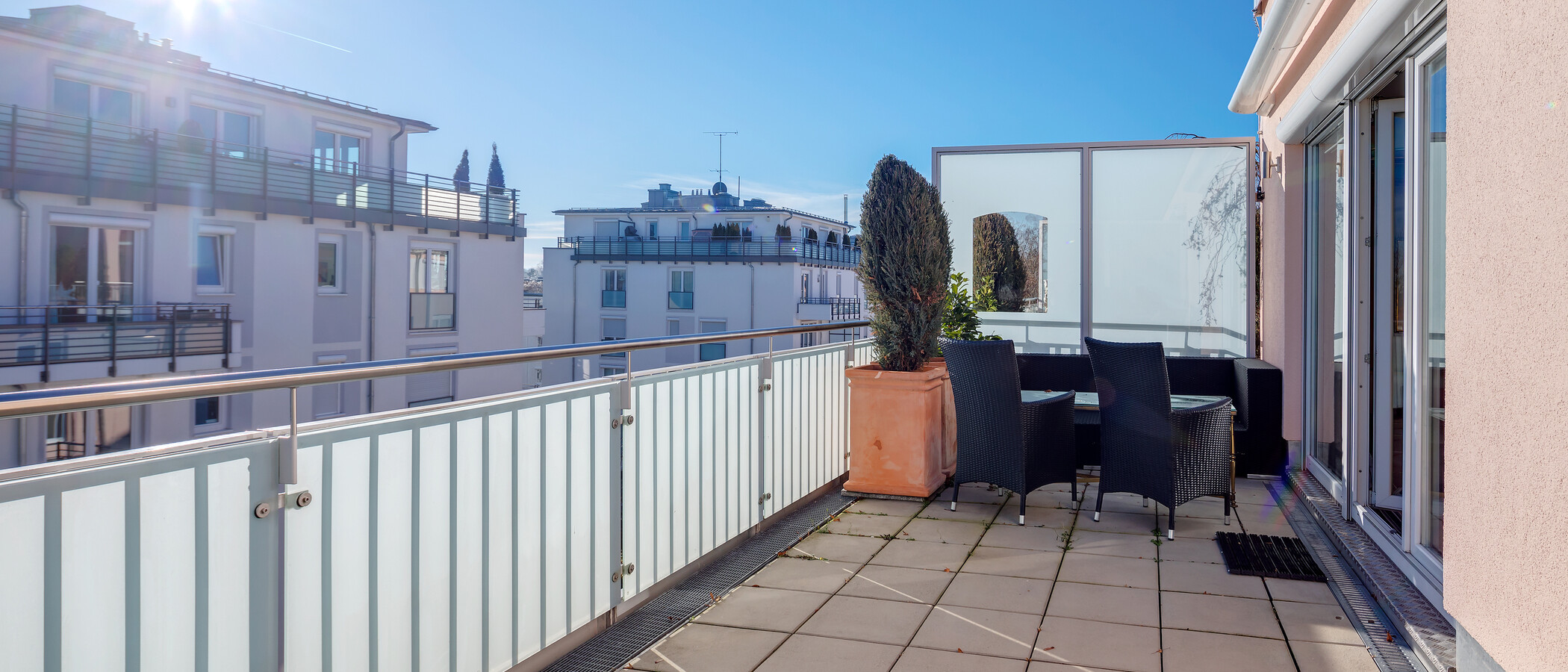 roof terrace apartment München Bogenhausen 01 terrace 8467