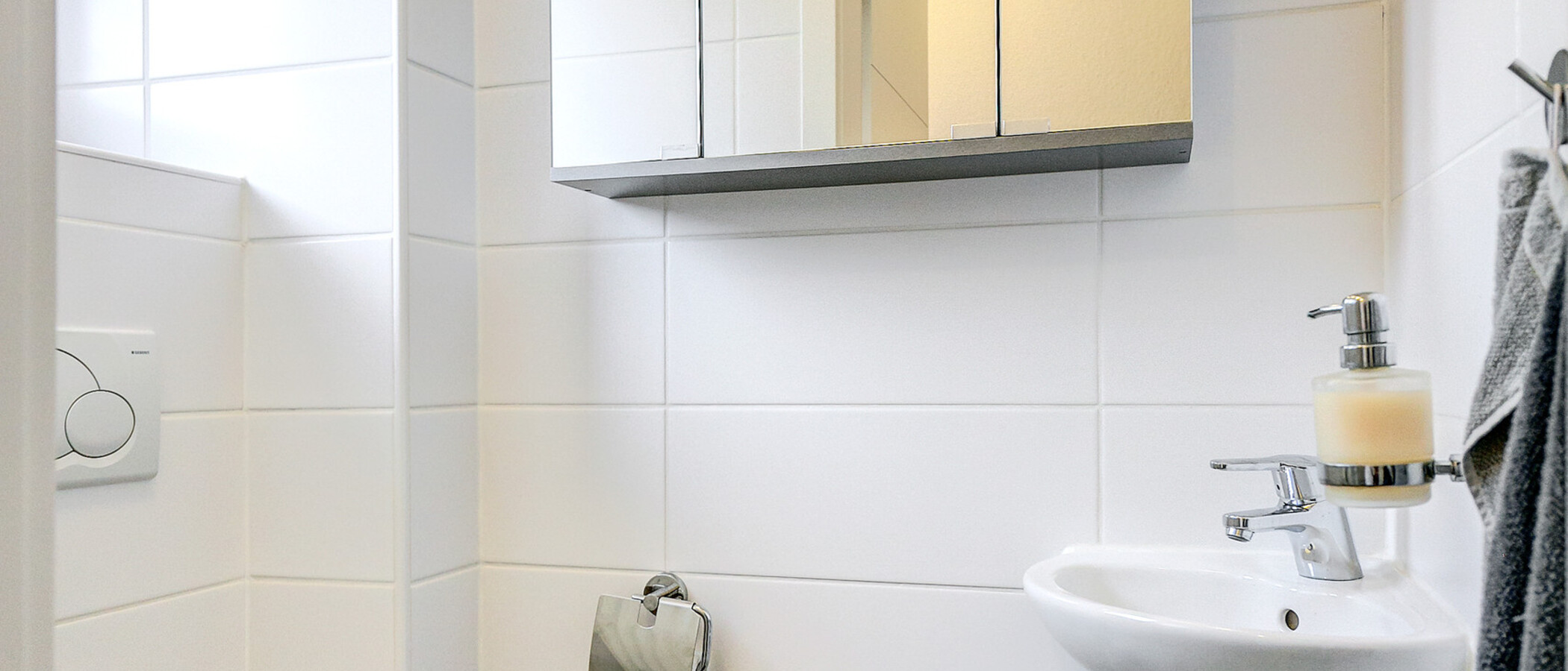 semi-detached house München Solln 01 separate toilet 8480