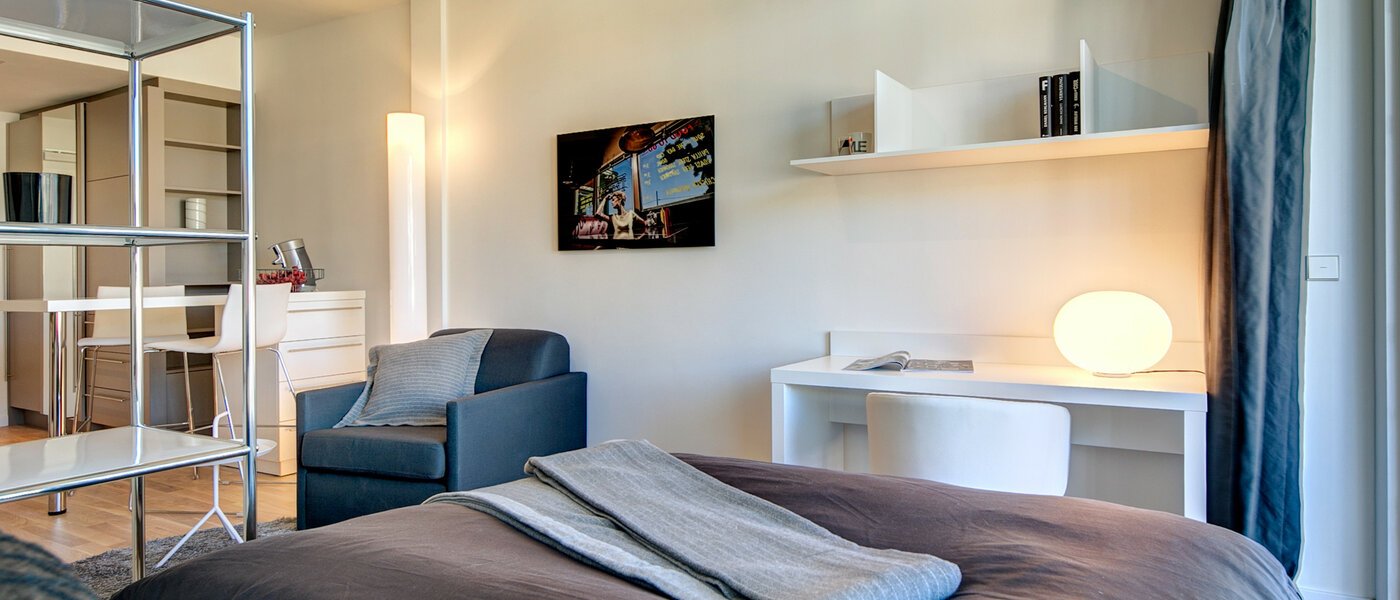 apartment München Bogenhausen 03 living room 8529