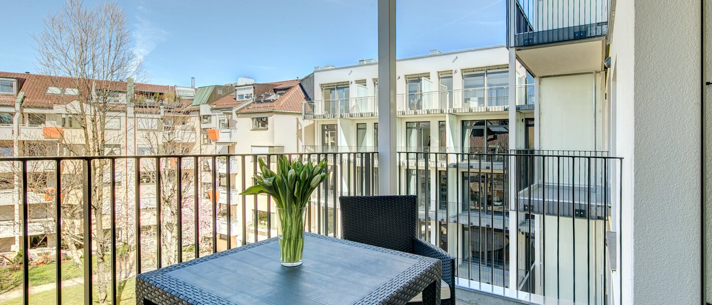 apartment München Bogenhausen 03 balcony 8529