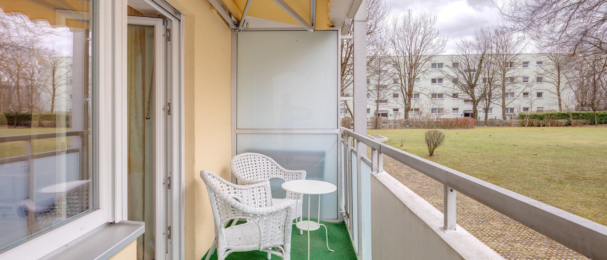 apartment München Oberföhring 01 balcony 8540