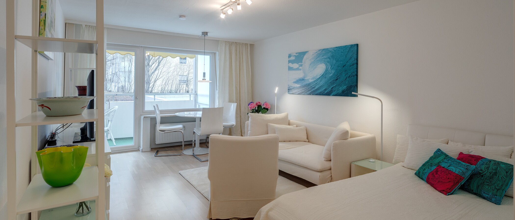 apartment München Oberföhring 01 living area 8540