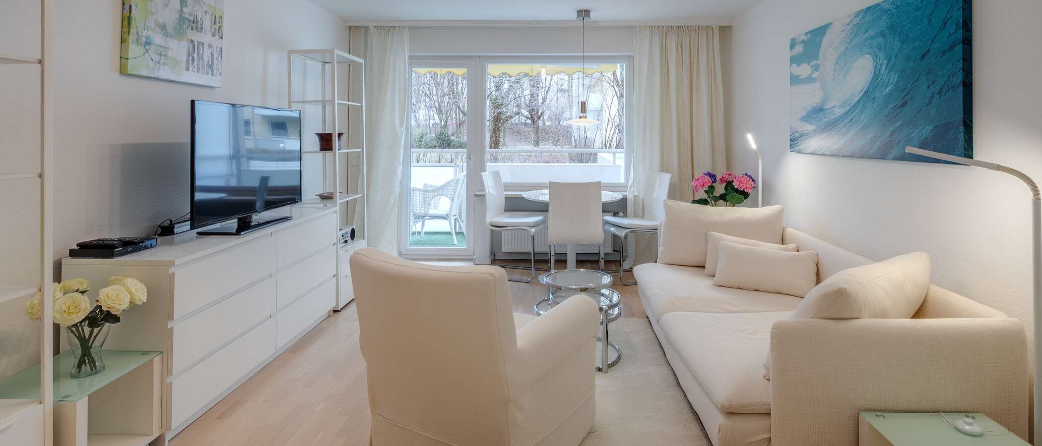 apartment München Oberföhring 02 living area 8540