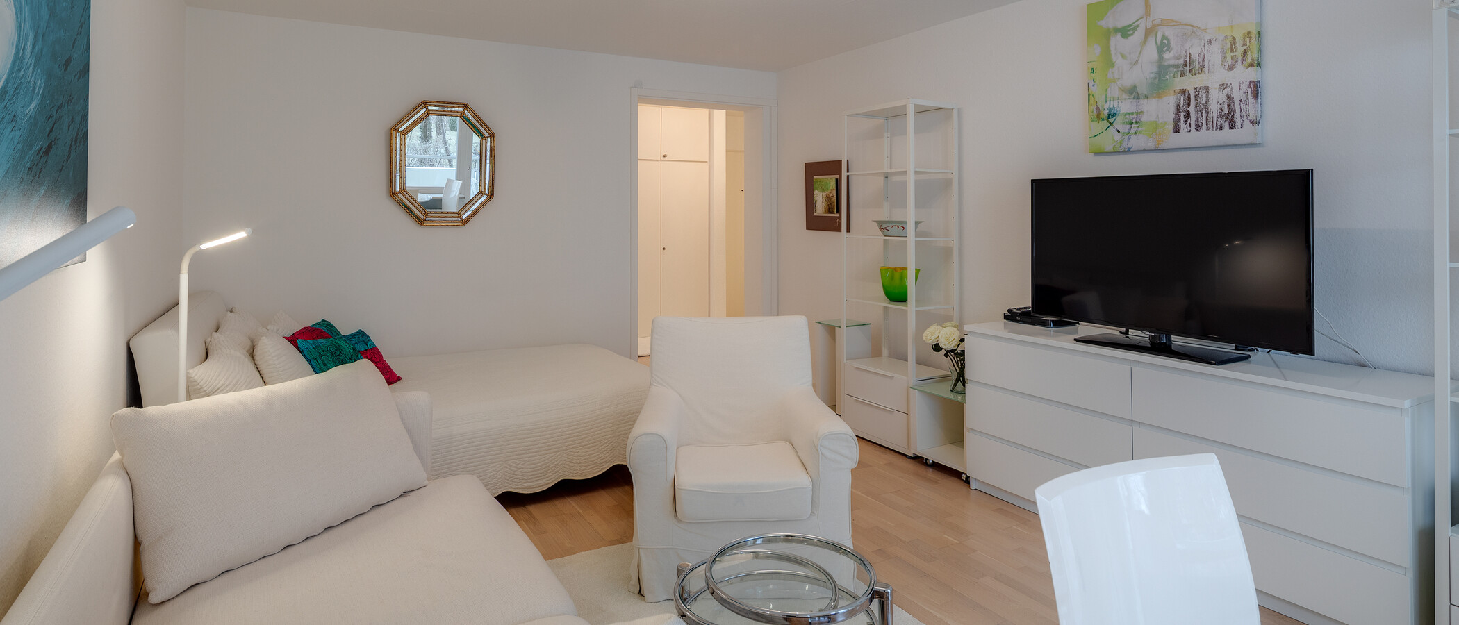 apartment München Oberföhring 04 living area 8540