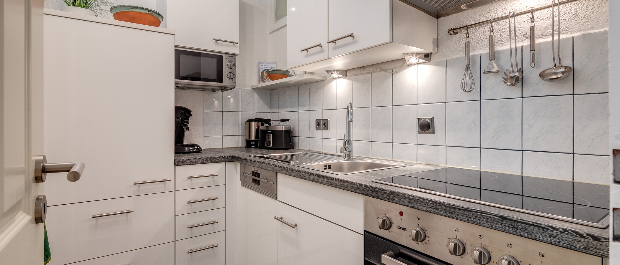 apartment Germering 01 kitchen 8550