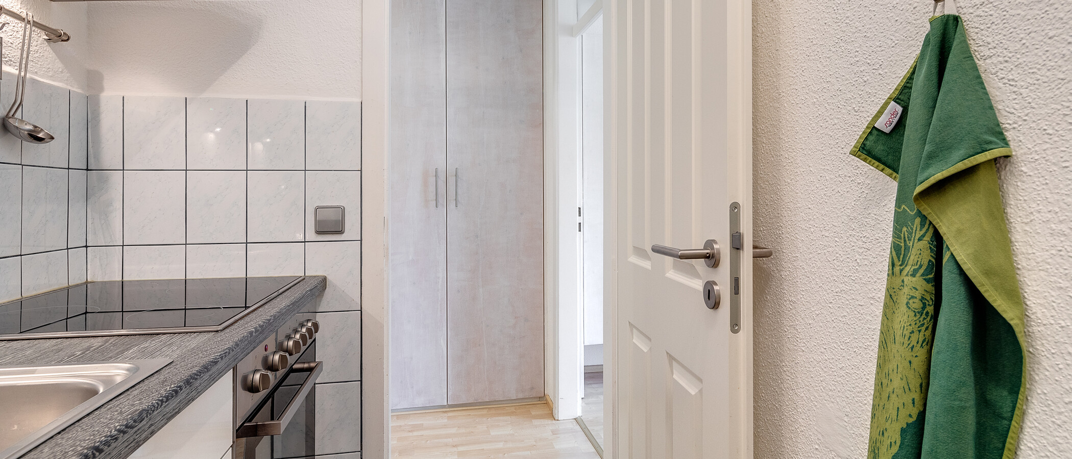 apartment Germering 03 kitchen 8550