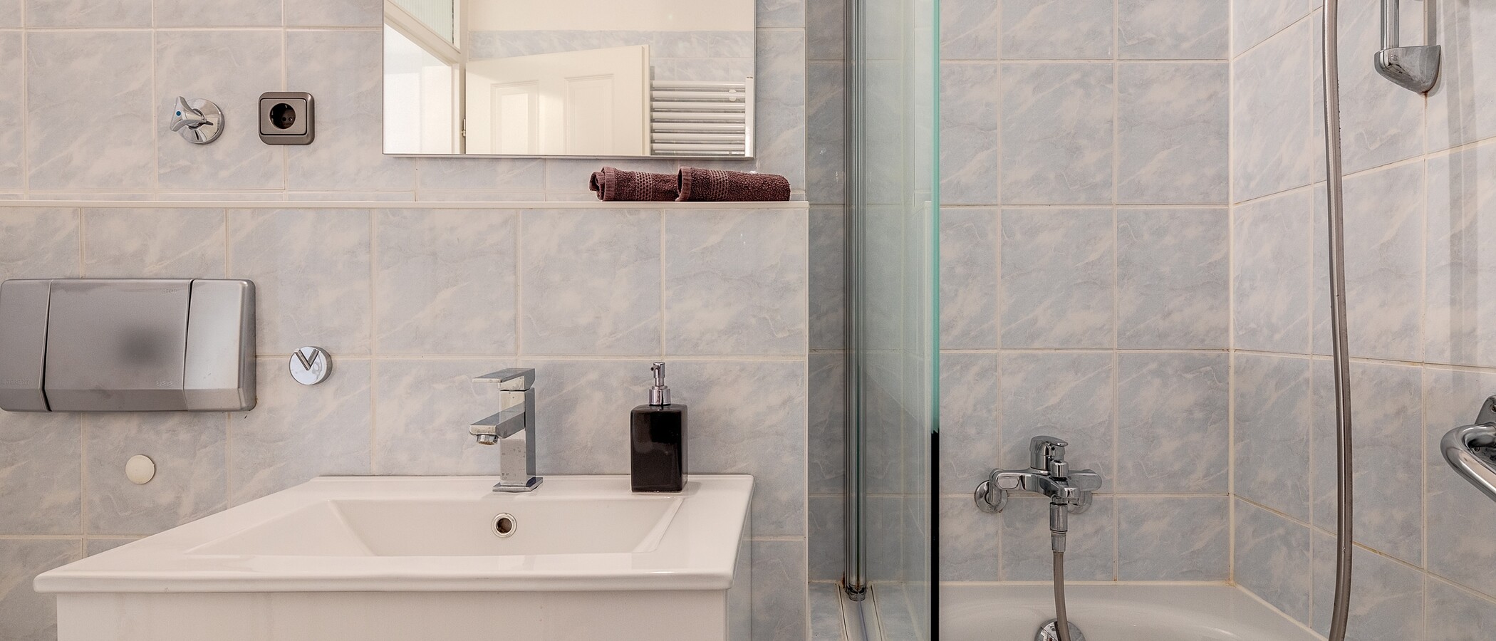 apartment Germering 02 bathroom 8550