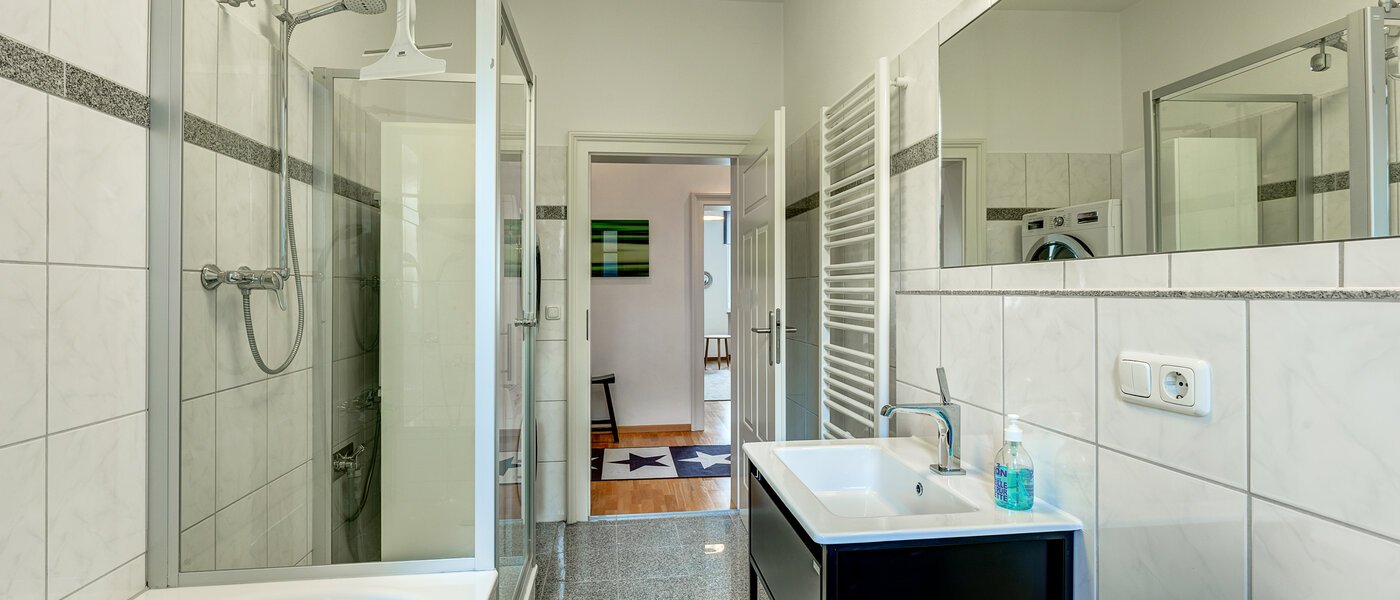 apartment München Maxvorstadt - Universitätsviertel 04 bathroom 8558