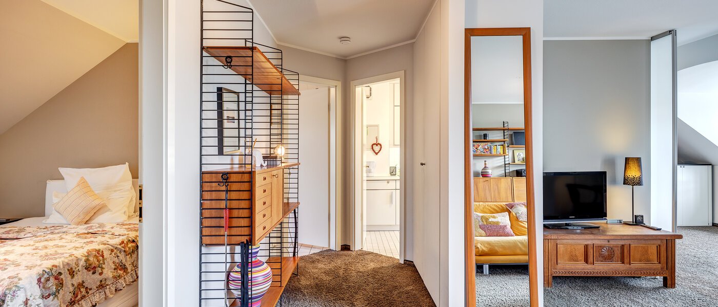 attic apartment München Denning 01 hall 8585