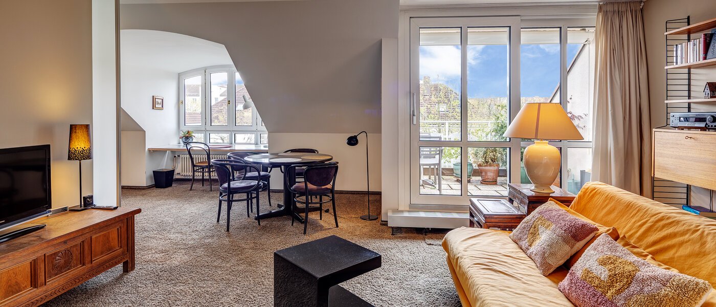 attic apartment München Denning 01 living area 8585