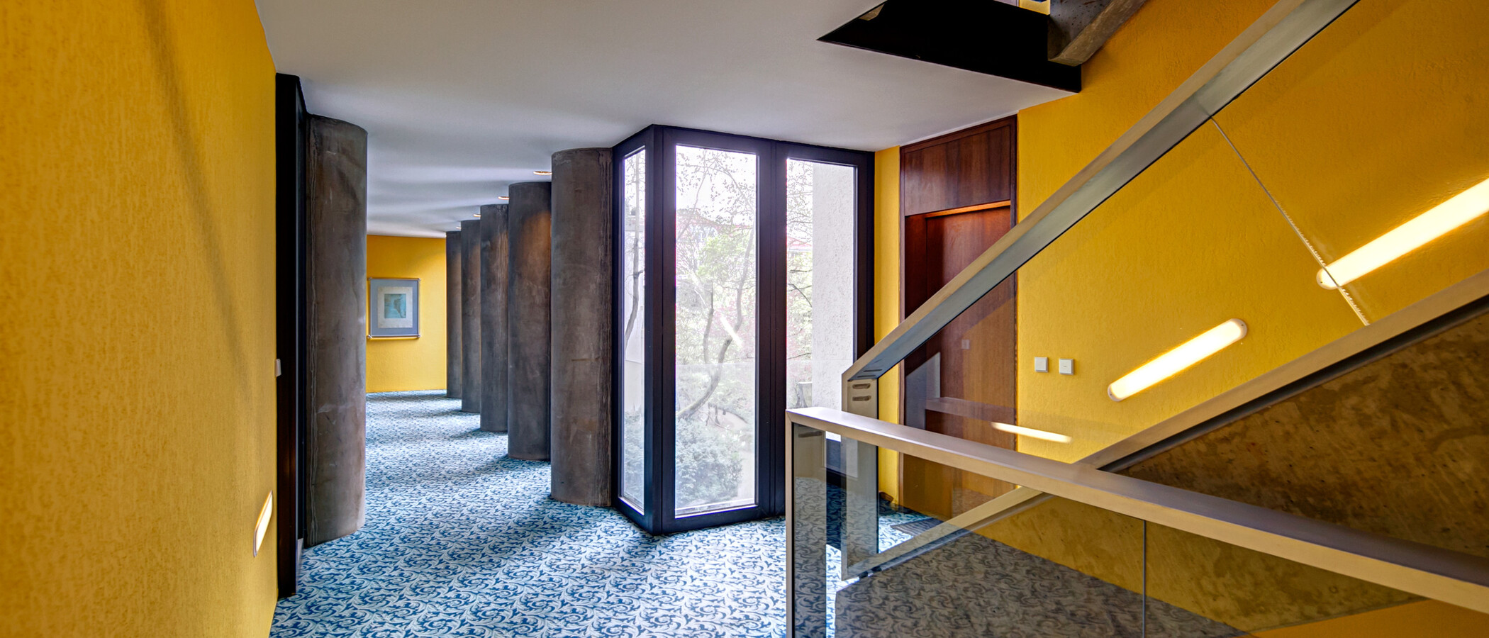apartment München Schwabing-West (rund um den Bonner Platz) 02 staircase 8590