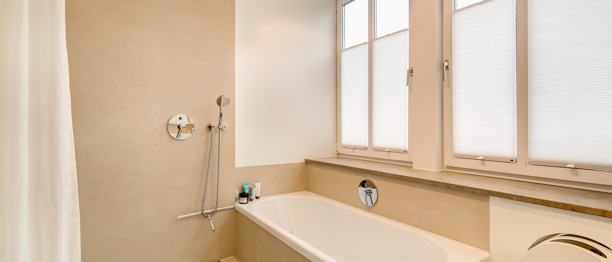 apartment München Neuhausen 01 bathroom 8591